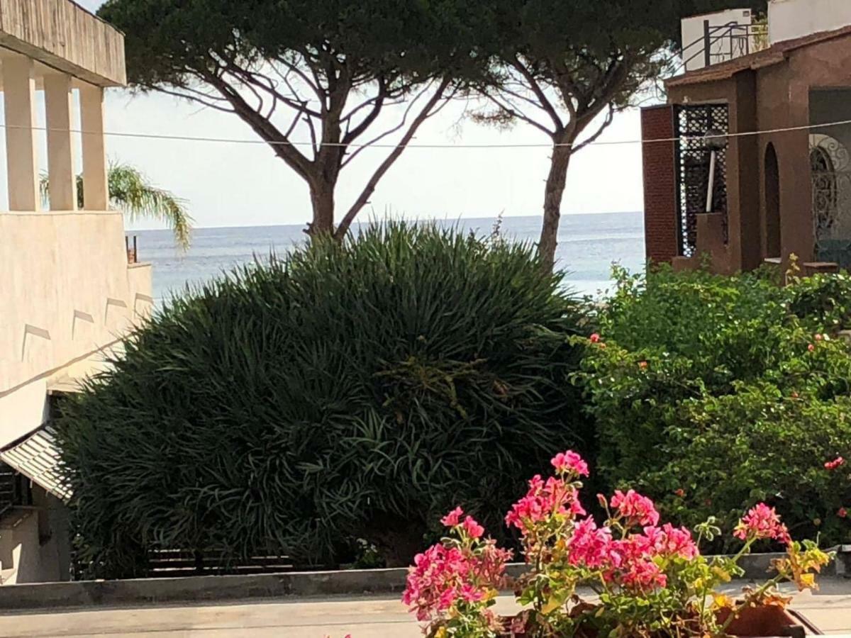 פלרמו Near The Beach מראה חיצוני תמונה